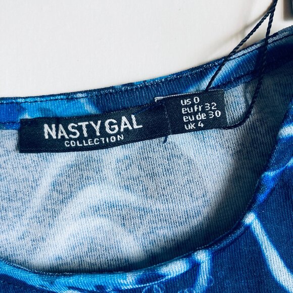 Long Sleeve Mesh Cropped Top with Ring Detail - Picture 4 of 6